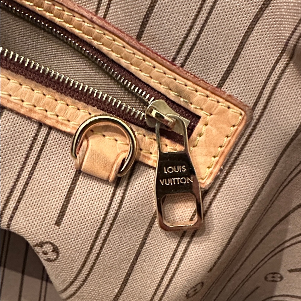 Louis Vuitton Brown Monogram Hobo Bag - Picture 8 of 10